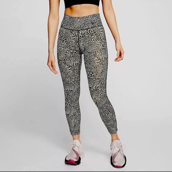Nike One Leopard Mid-Rise 7/8 Leggings Women Size Large - Picture 5 of 7